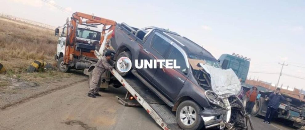 Triple colisión en carretera El Alto - Desaguadero