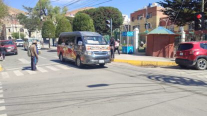 Transporte urbano Oruro vuelve a operar tras paro
