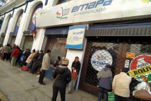 Desabastecimiento en Cochabamba por bloqueos en carreteras