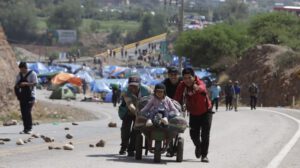 Crisis por bloqueos en Cochabamba