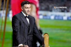 Emiliano Martínez ganador del premio Yashin como mejor portero del año