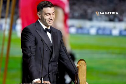 Emiliano Martínez ganador del premio Yashin como mejor portero del año