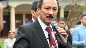 Denuncia a Evo Morales por terrorismo y alzamiento armado