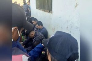 Enfrentamiento en Mairana con rehenes policías y periodistas