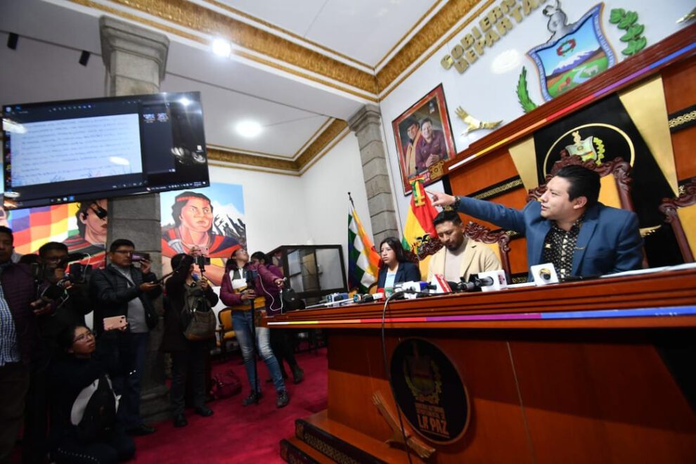 Desvinculaciones de trabajadores en salud en La Paz