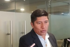 Retención de policías y periodistas en Mairana