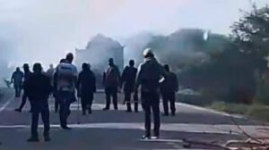 Enfrentamiento por desbloqueo en Mairana