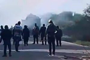 Enfrentamiento por desbloqueo en Mairana