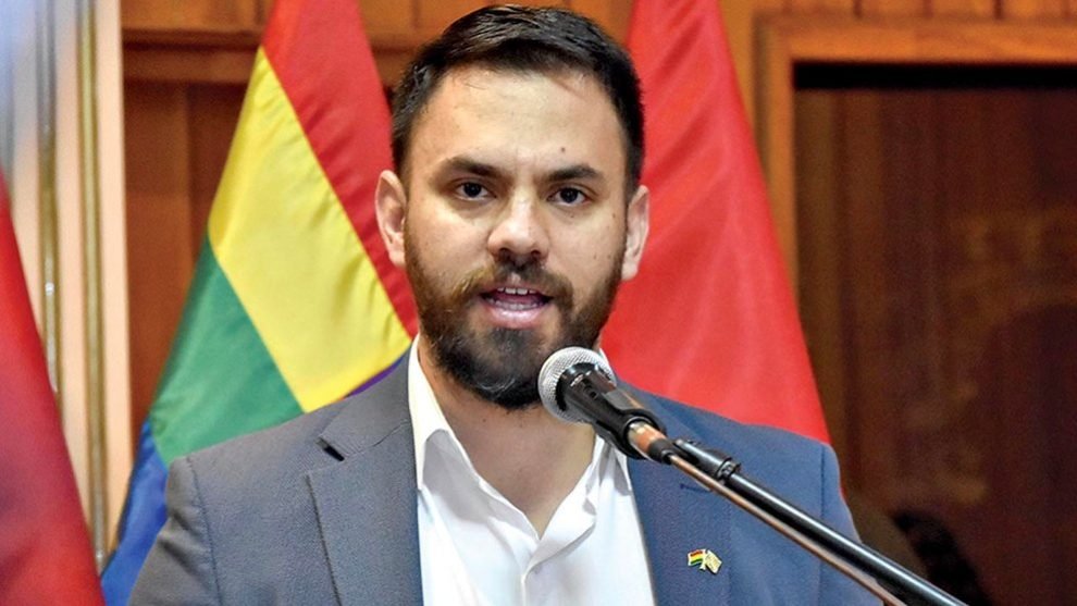 Ministro Del Castillo asegura que no habrá impunidad para grupos irregulares