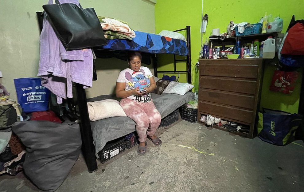 Migrantes en frontera enfrentan incertidumbre por elecciones en EE.UU.