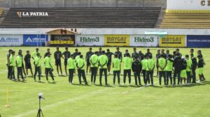 Bolivia vs Ecuador Eliminatorias en el estadio de Achumani
