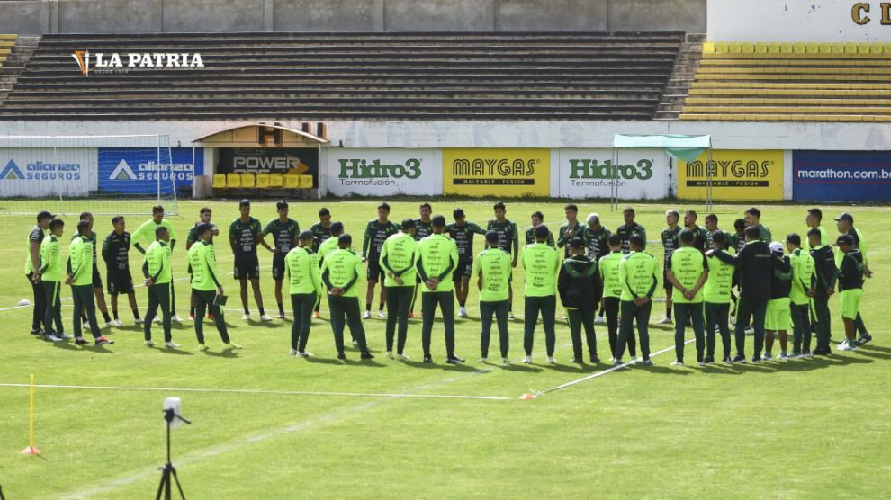Bolivia vs Ecuador Eliminatorias en el estadio de Achumani