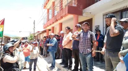 Alcaldía de Mairana tomada por pobladores y productores