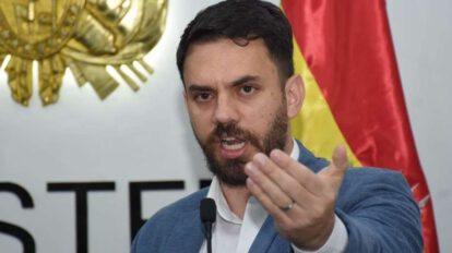 Diálogo en Cochabamba condicionado por Eduardo Del Castillo