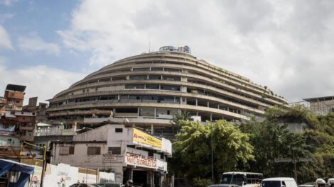 El exterior del edificio gubernamental 'El Helicoide', donde fue llevado Fernando Feo