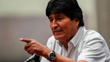Evo Morales denuncia por supuesta convivencia con menores