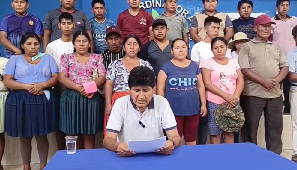 Evo Morales pide suspender bloqueos de caminos