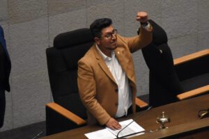 Omar Yujra presidente de Diputados