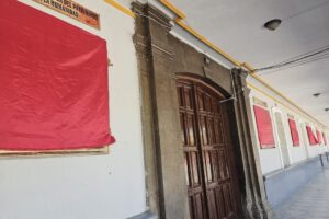 Retiro de cuadros en Gobernación de Oruro que alteraban su valor patrimonial