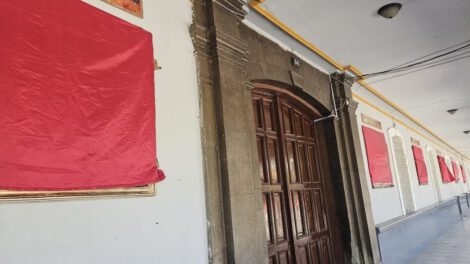 Retiro de cuadros en Gobernación de Oruro que alteraban su valor patrimonial