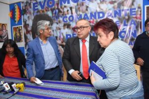 Diálogo entre Gobierno y evistas sobre crisis económica y política