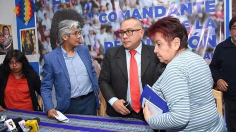 Diálogo entre Gobierno y evistas sobre crisis económica y política