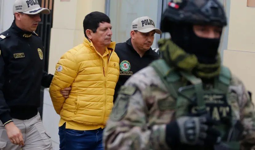 Detienen a presidente del fútbol peruano Agustín Lozano