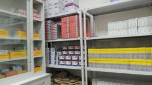 Retrasos en la adquisición de medicamentos para centros de salud en Oruro