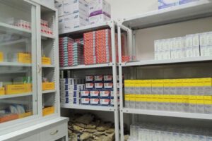 Retrasos en la adquisición de medicamentos para centros de salud en Oruro