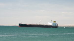 Abastecimiento de combustible en Bolivia tras descarga de 125,796 barriles en Arica