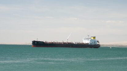 Abastecimiento de combustible en Bolivia tras descarga de 125,796 barriles en Arica
