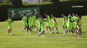 Selección boliviana lista para buscar la sorpresa en Ecuador