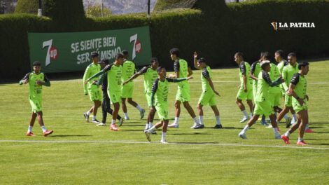 Selección boliviana lista para buscar la sorpresa en Ecuador