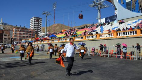 El Primer Convite Oruro con color y danza