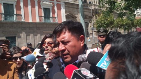 abastecimiento de diésel en reunión con Luis Arce