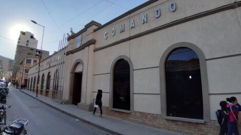 Agresión a funcionaria policial durante el Primer Convite en Oruro
