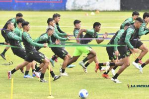 Eliminatorias Sudamericanas: La selección boliviana viajó con la ilusión de sumar en Guayaquil