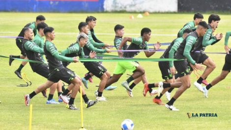 Eliminatorias Sudamericanas: La selección boliviana viajó con la ilusión de sumar en Guayaquil