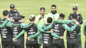 Óscar Villegas dirige a la selección boliviana de fútbol