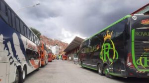 Cámara de Transporte Internacional alerta sobre quiebra por bloqueos y escasez de diésel