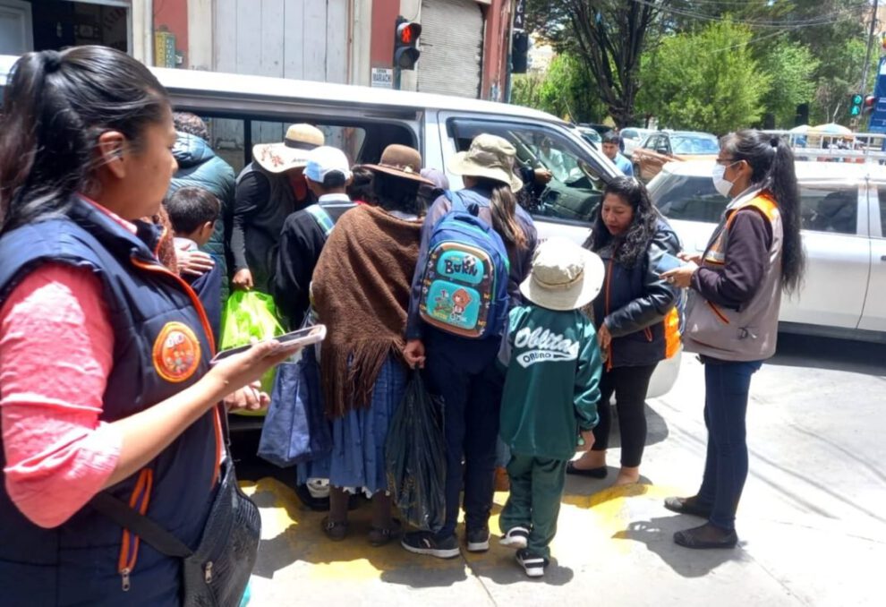 Estudio sobre transporte escolar municipal en Oruro