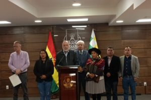 Parlamentarios de Comunidad Ciudadana exigen elecciones judiciales