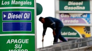 importación de diésel y gasolina para enfrentar la crisis energética en Bolivia