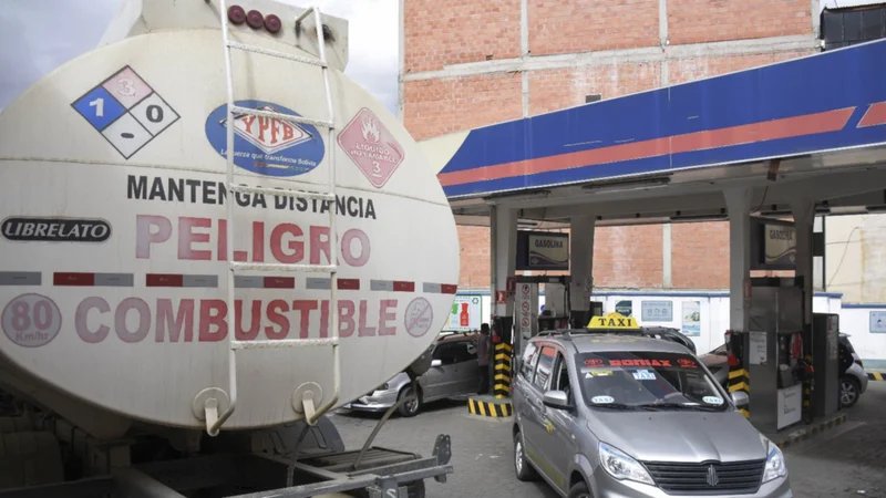 Libre importación de combustibles es clave para enfrentar crisis económica
