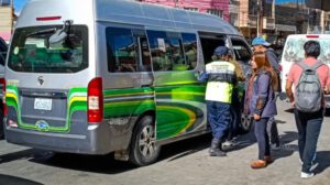 Controles de tarifas en el transporte urbano en Oruro