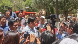 Transporte urbano Oruro suspende incremento de pasajes