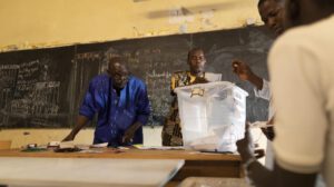 Elecciones legislativas anticipadas en Senegal con más de 7 millones convocados a votar