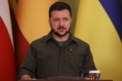 Zelenski critica negociaciones con Putin