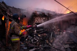 Ataque masivo de Rusia provoca apagones en Ucrania