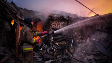 Ataque masivo de Rusia provoca apagones en Ucrania